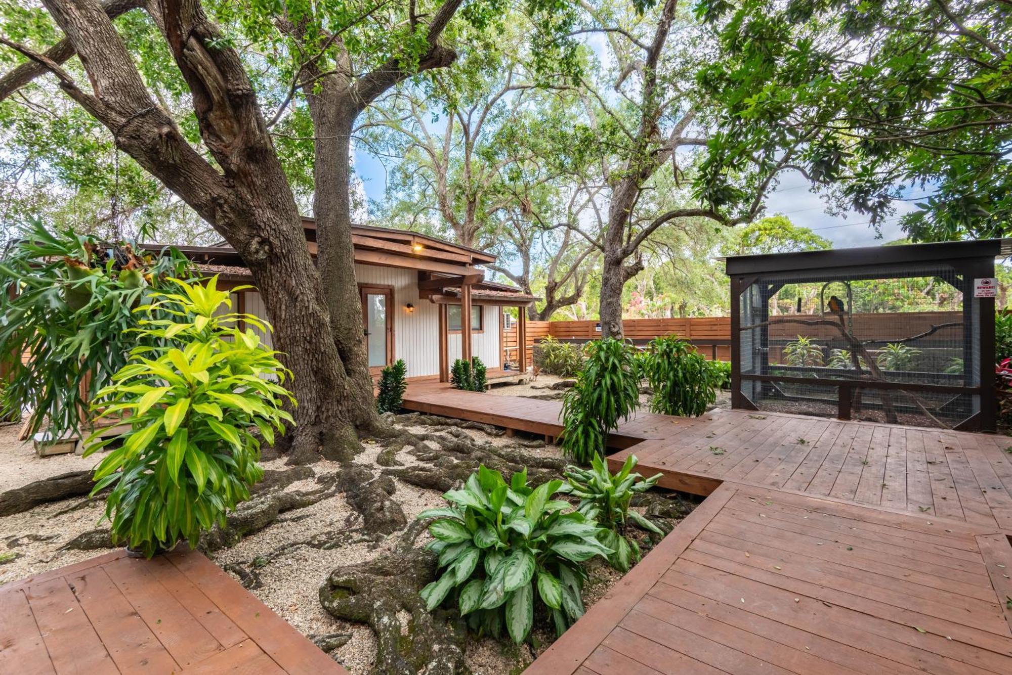 Serene Tiny House Retreat In Japanese Garden Casa vacanze *